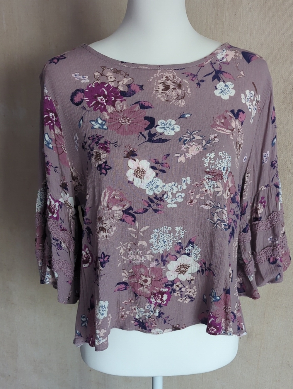 Eyeshadow Dusty Purple Floral Boho Breezy Summer Top